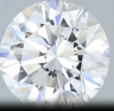 Why do so many people buy VS1 and VS2 graded natural and lab-grown diamonds?