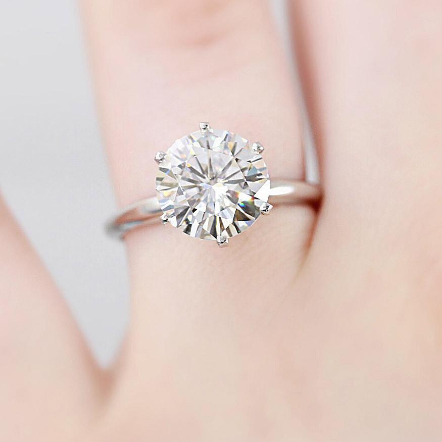 FAQ - Moissanite, Amora, Diamond