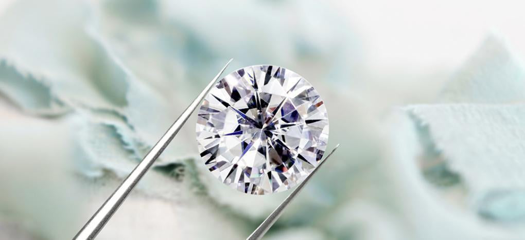 Certified Moissanite – FIRE & BRILLIANCE