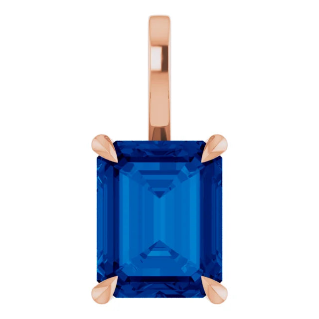 Emerald Center 4 Claw Prongs Pendant and Necklace