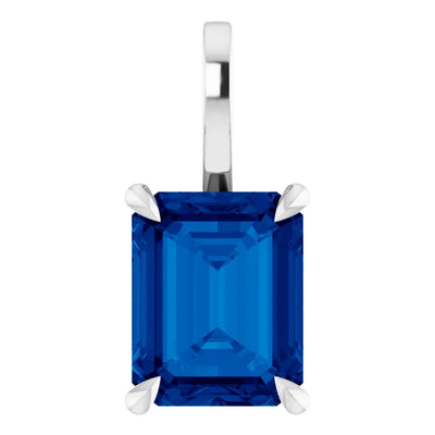 Emerald Center 4 Claw Prongs Pendant and Necklace