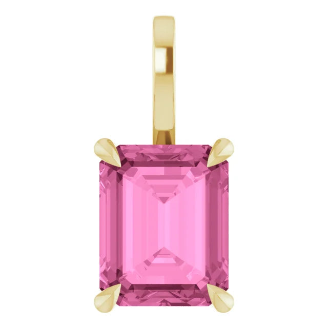 Emerald Center 4 Claw Prongs Pendant and Necklace