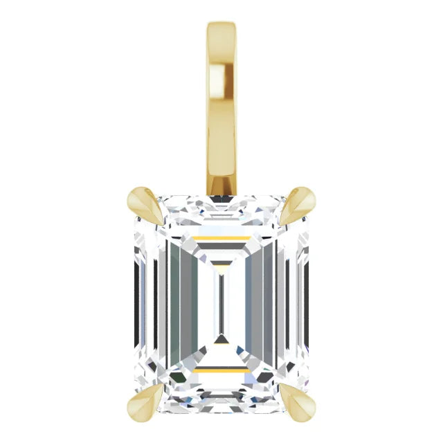 Emerald Center 4 Claw Prongs Pendant and Necklace