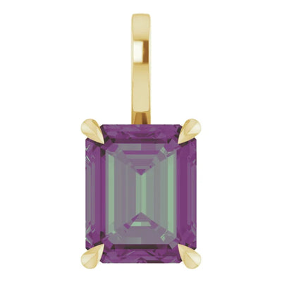 Emerald Center 4 Claw Prongs Pendant and Necklace