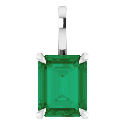 Emerald Center 4 Claw Prongs Pendant and Necklace
