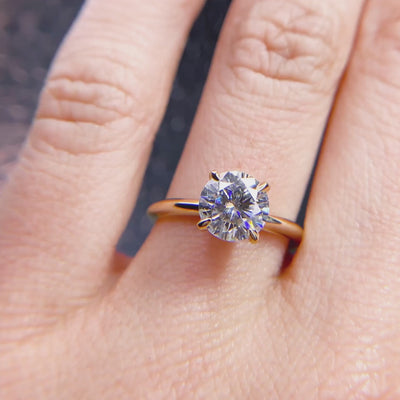 Round Center Stone 14K or 18K Yellow Gold 4 Prongs Solitaire Ring