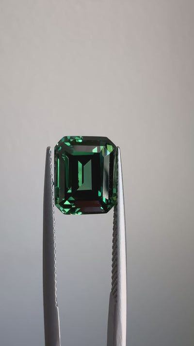 Emerald FAB Lab-Grown Green Sapphire Gems