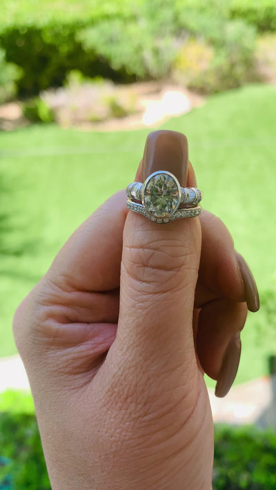 Medley Oval Center Stone Full Bezel Diamond Side Engagement Ring