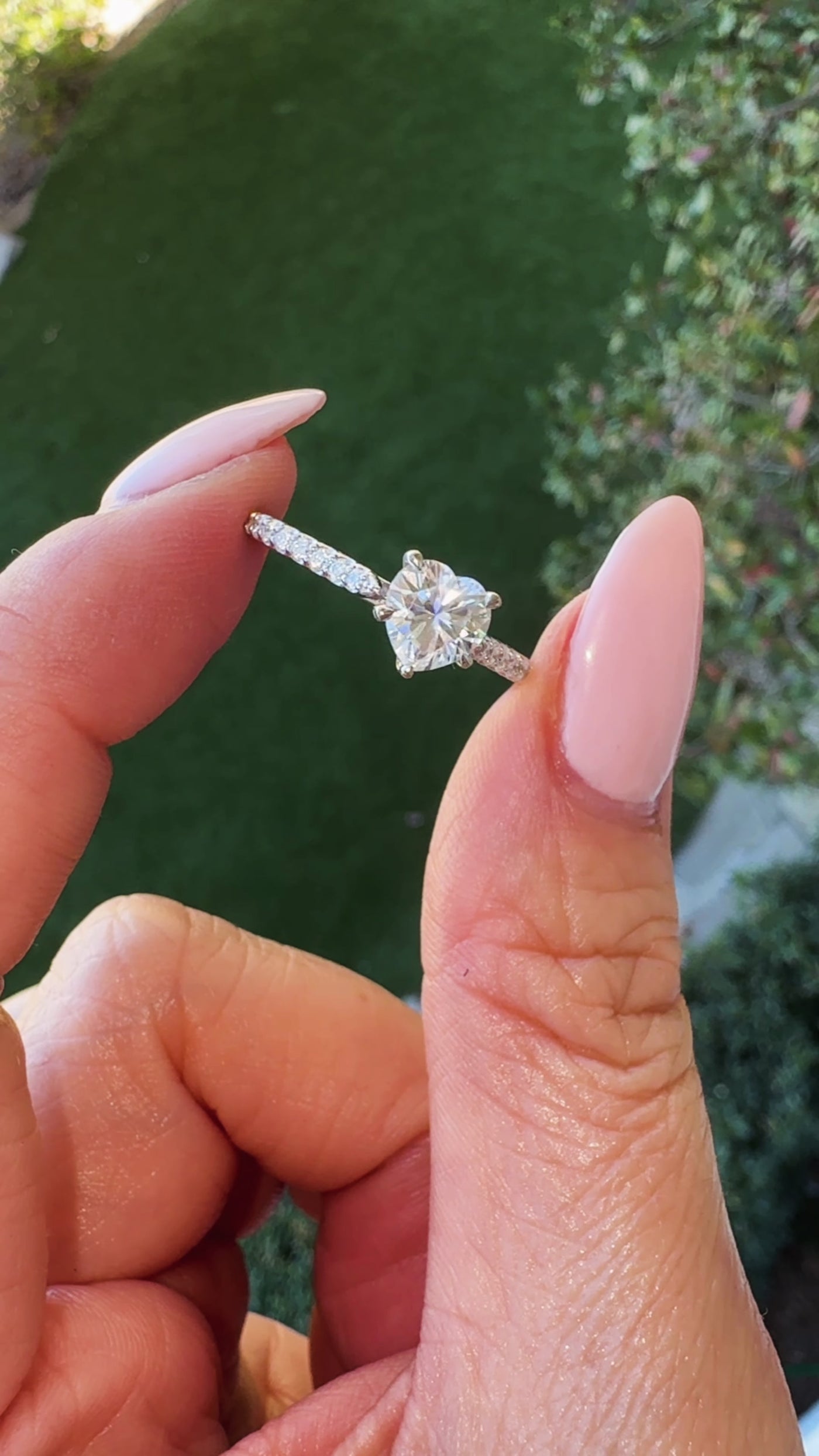 Kiki Heart Moissanite 5 Prongs Claw Floating Halo 1/2 Pinpoint Inverted Cathedral Ring