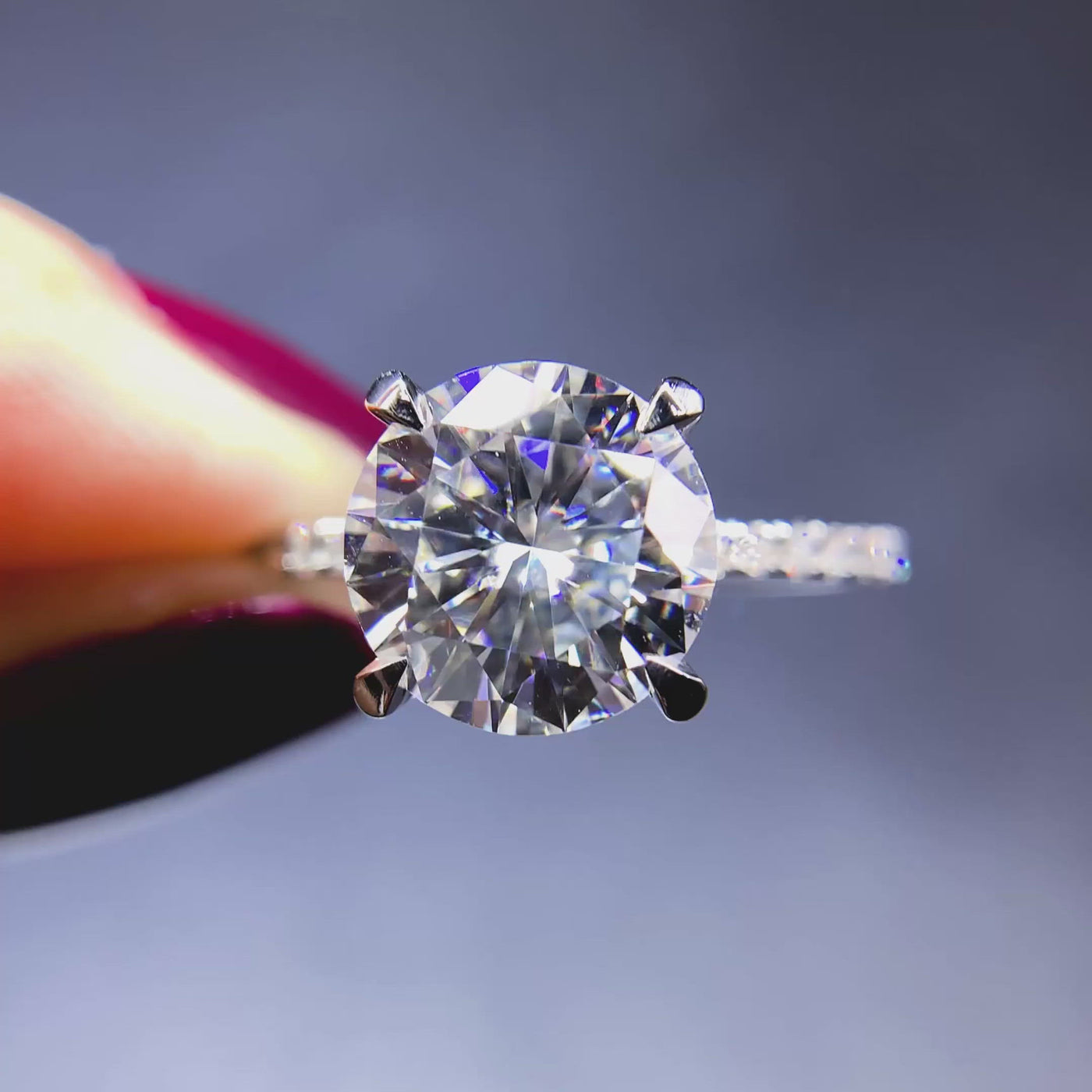 Ezili Round Center Stone 4 Claw Prong Micro Pave Diamond Sides Engagement Ring