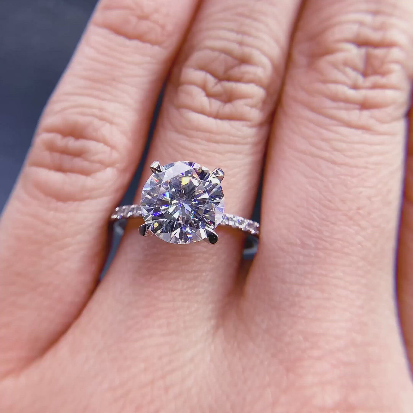 Ezili Round Center Stone 4 Claw Prong Micro Pave Diamond Sides Engagement Ring