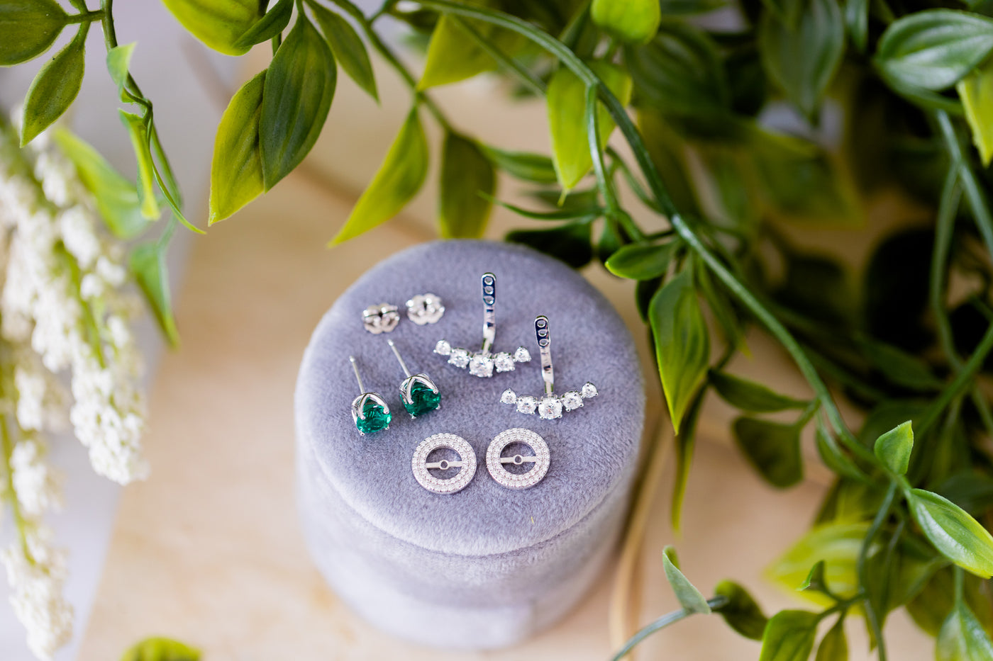 Green Gorgeous Gift Set: 1 Pair of Earrings & 2 Earring Jackets