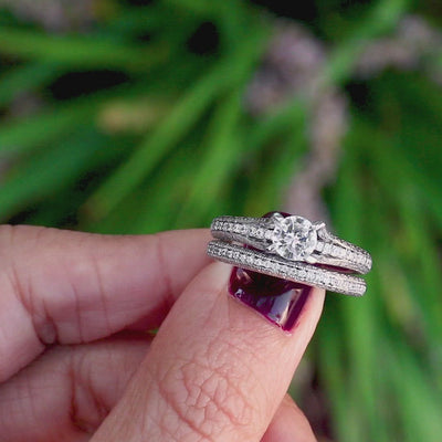 6.0mm Round Moissanite 14K White Gold Engagement Ring And Wedding Band Set
